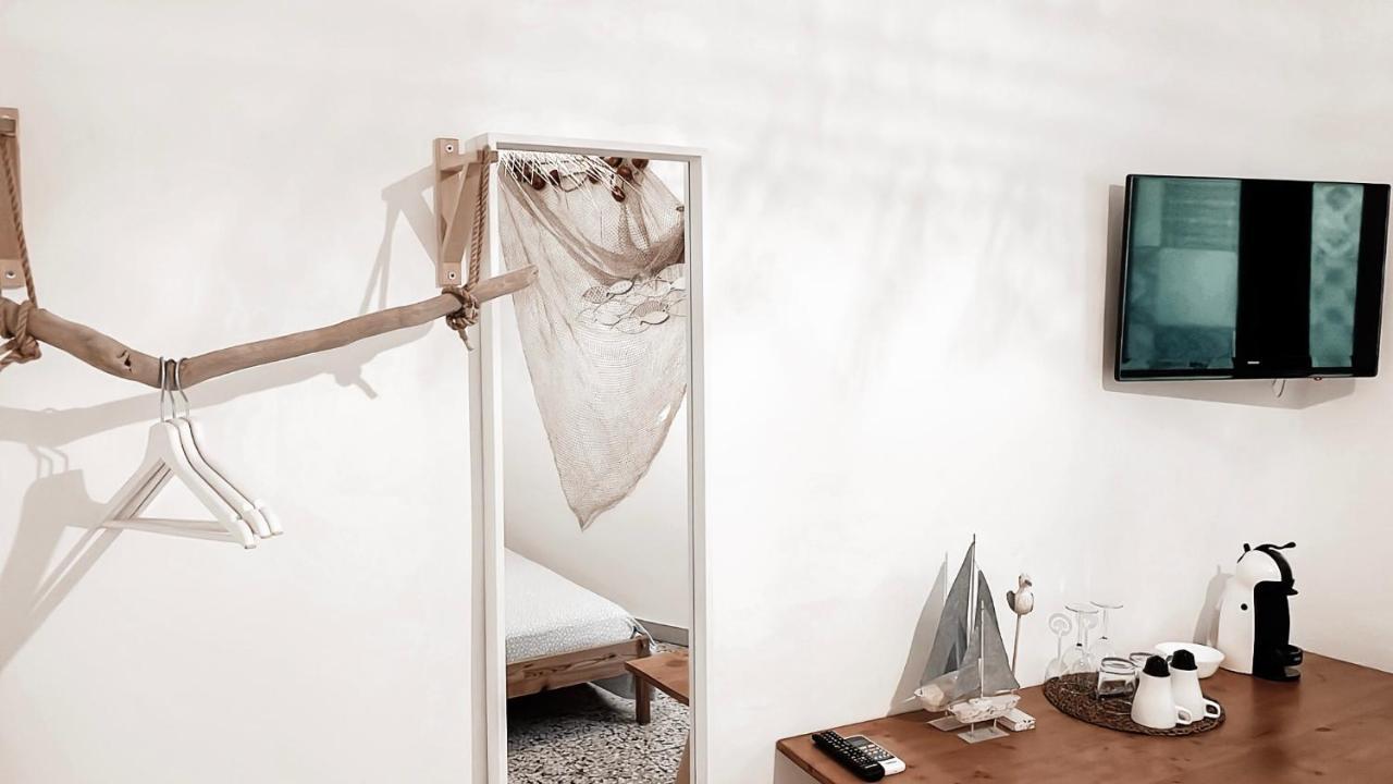 Wanderlust B&B Lecce Bagian luar foto