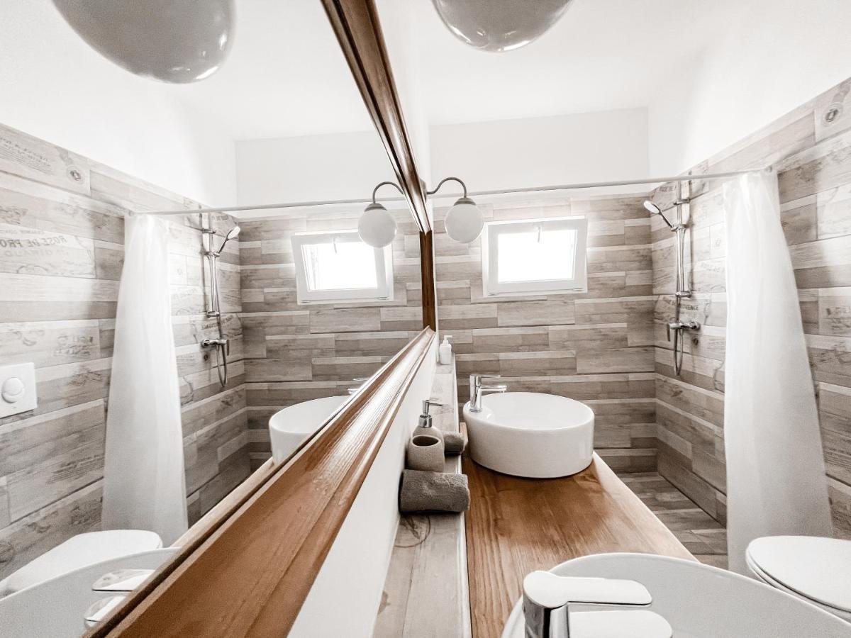 Wanderlust B&B Lecce Bagian luar foto