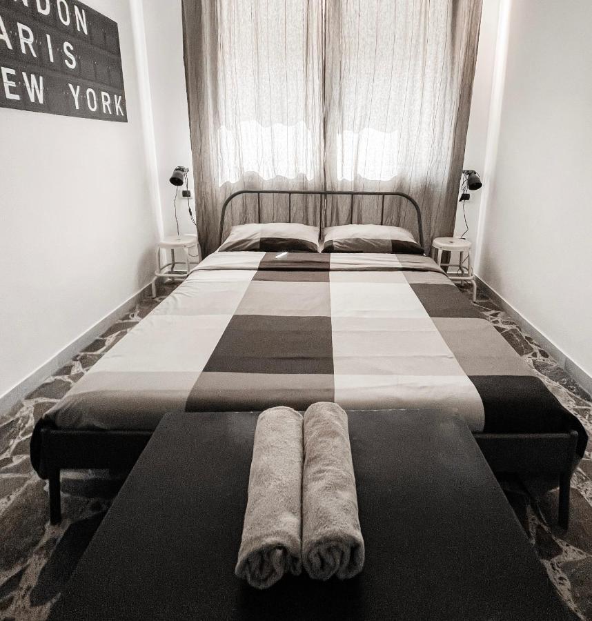 Wanderlust B&B Lecce Bagian luar foto